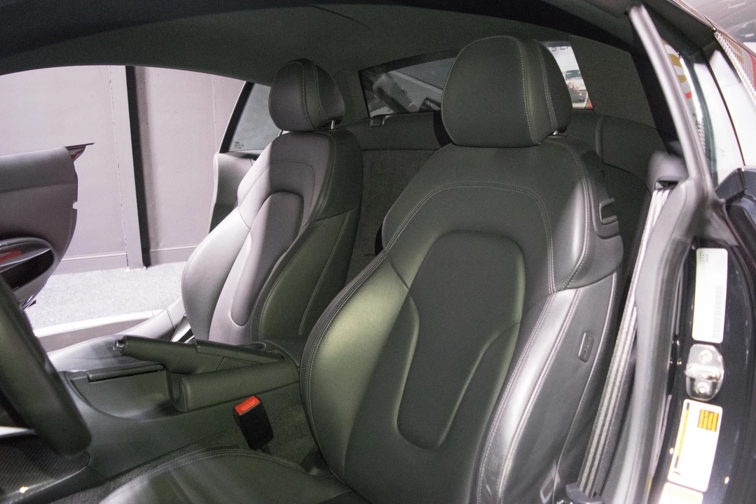 2010 Audi 42 R8 - Image 14 of 31