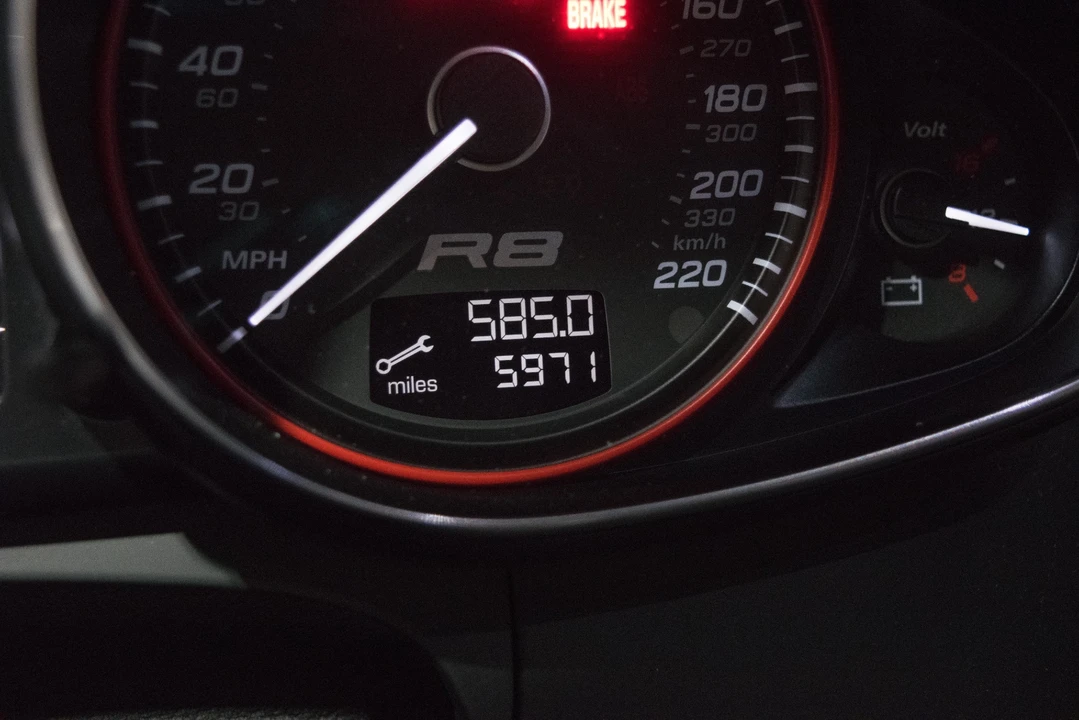 2010 Audi 42 R8 - Image 10 of 31