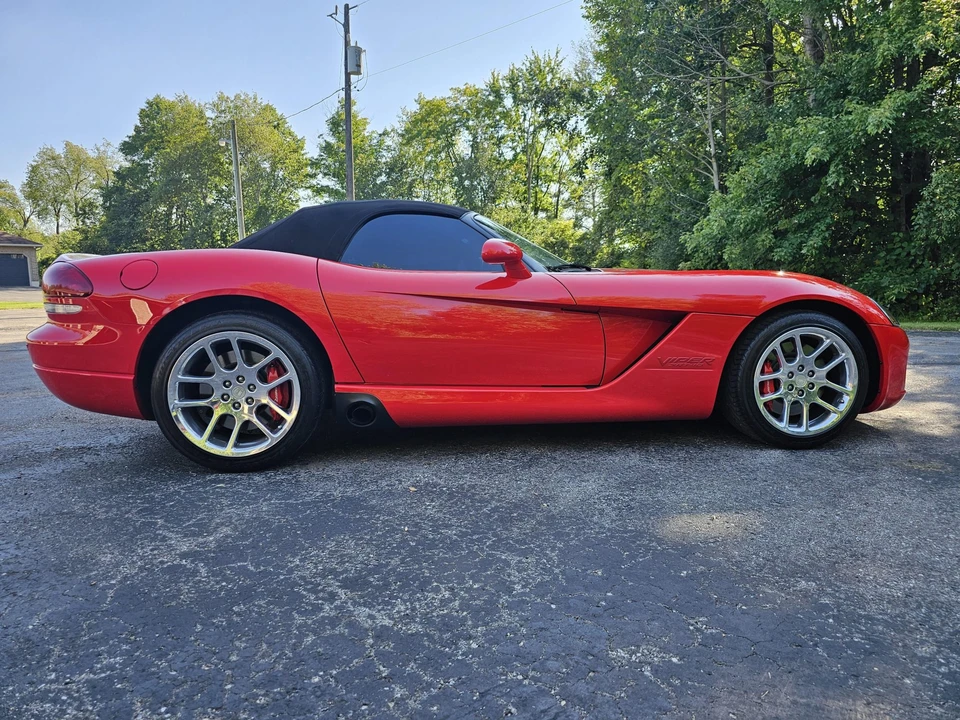 2004 Dodge Viper 3rd Gen - Image 16 of 31