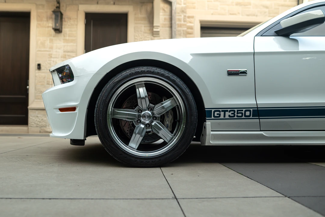 2011 Ford S197 II Shelby Mustang GT350 - Image 25 of 31