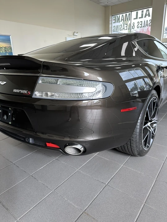 2014 Aston Martin Rapide - Image 27 of 31