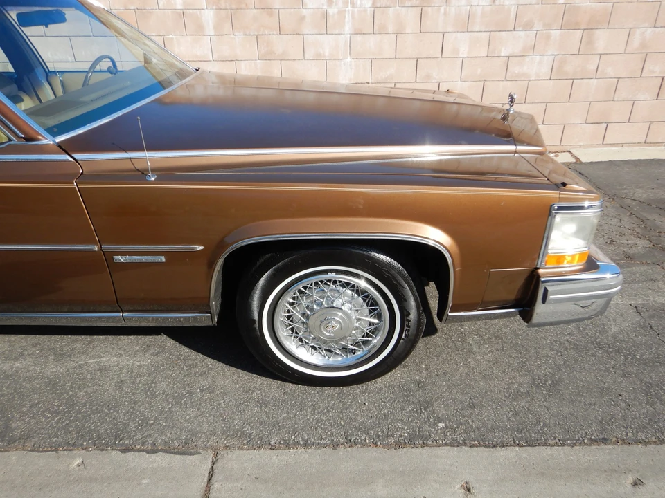 1981 Cadillac Fleetwood - Image 25 of 31