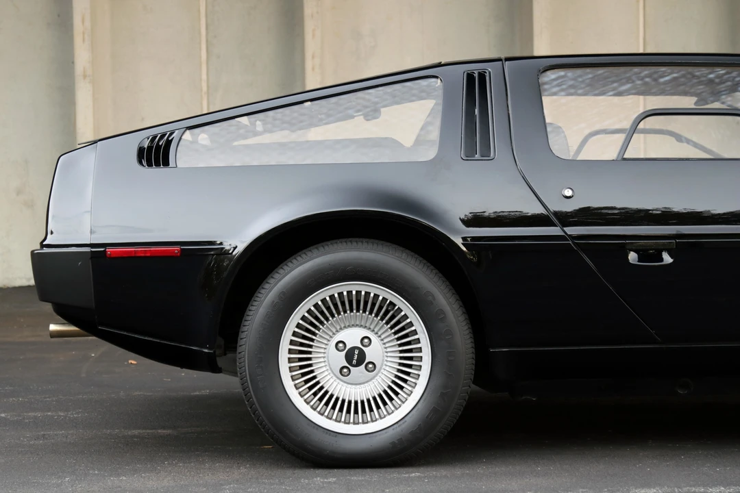 1981 DeLorean DMC-12 - Image 28 of 31