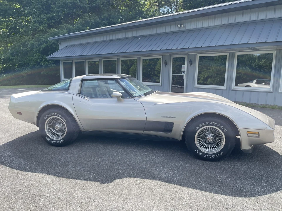 1982 Chevrolet Corvette C3 - Image 5 of 31