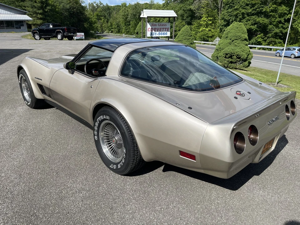 1982 Chevrolet Corvette C3 - Image 8 of 31