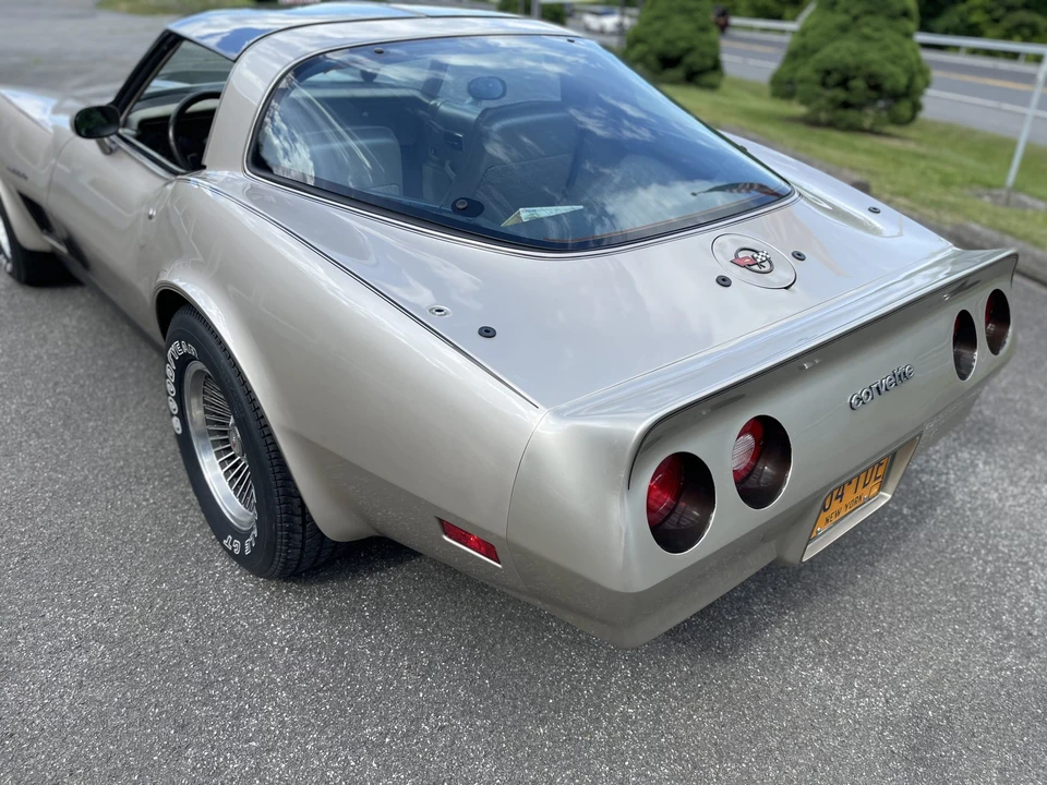 1982 Chevrolet Corvette C3 - Image 18 of 31