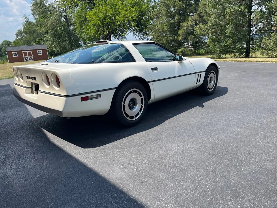 1984 Chevrolet Corvette C4 - Image 5 of 31
