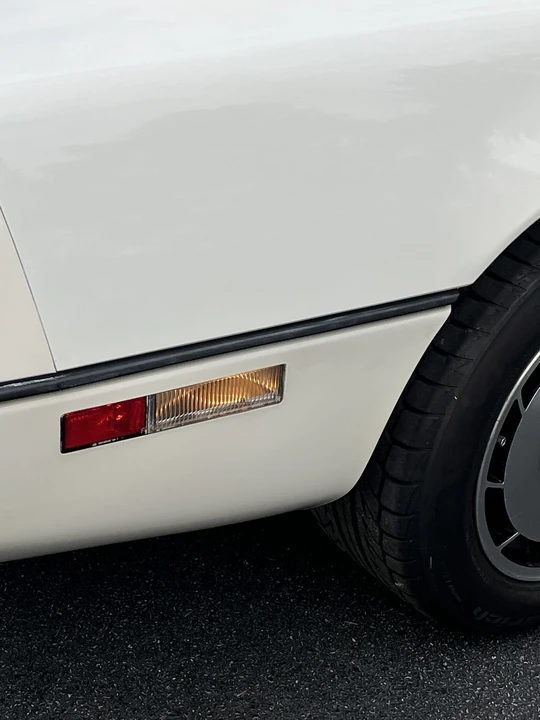 1984 Chevrolet Corvette C4 - Image 23 of 31