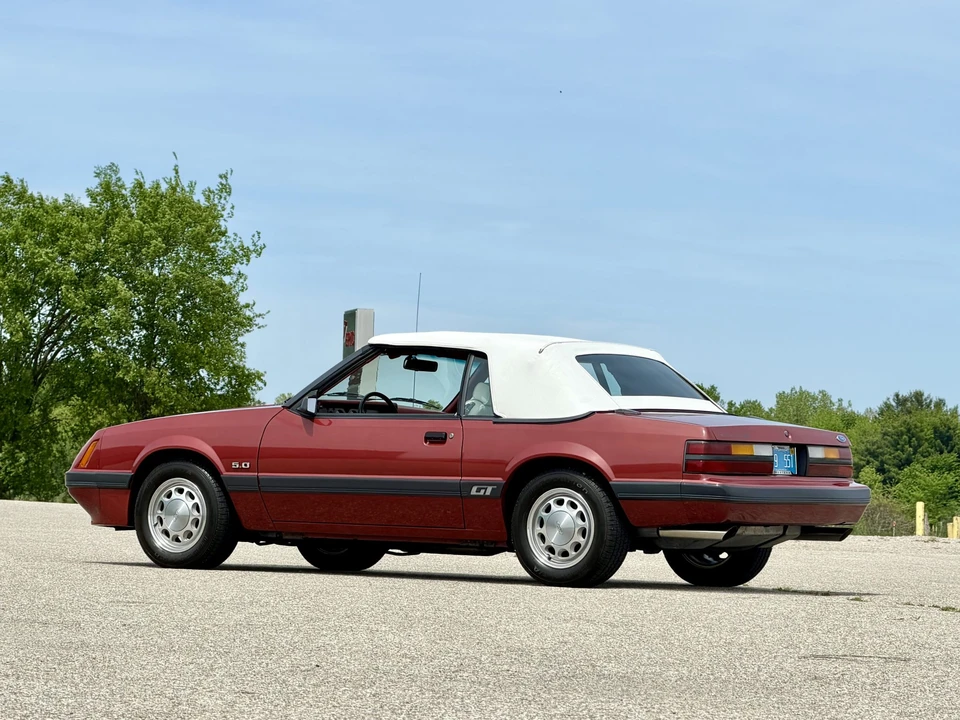 1985 Ford Mustang GT 3rd Gen - Image 22 of 31