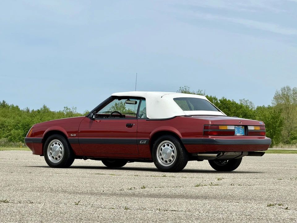1985 Ford Mustang GT 3rd Gen - Image 23 of 31