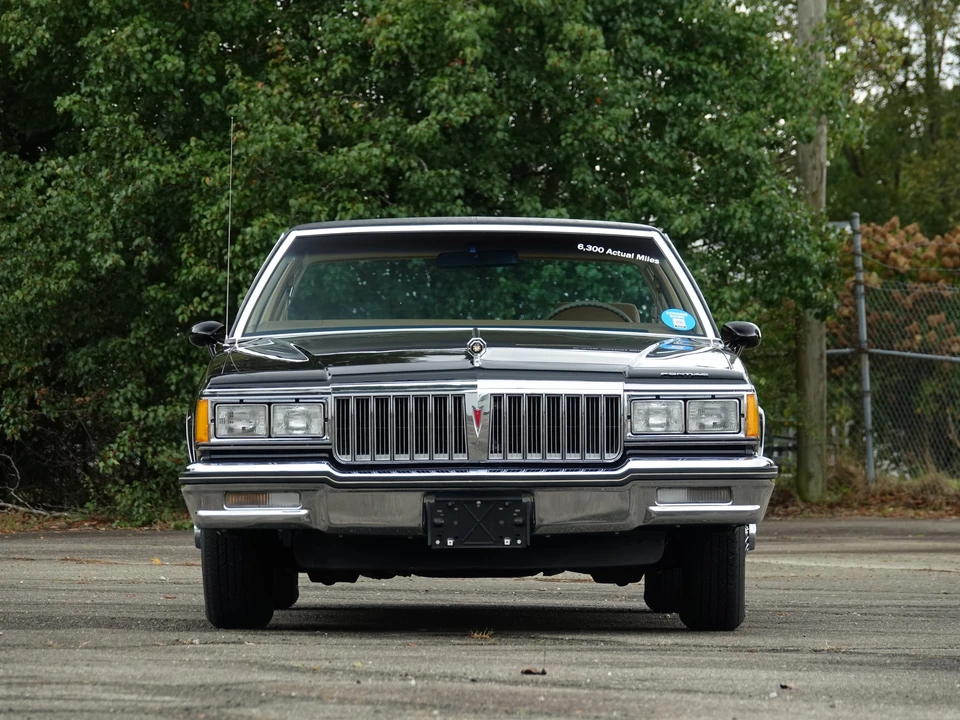 1985 Pontiac Parisienne - Image 7 of 31