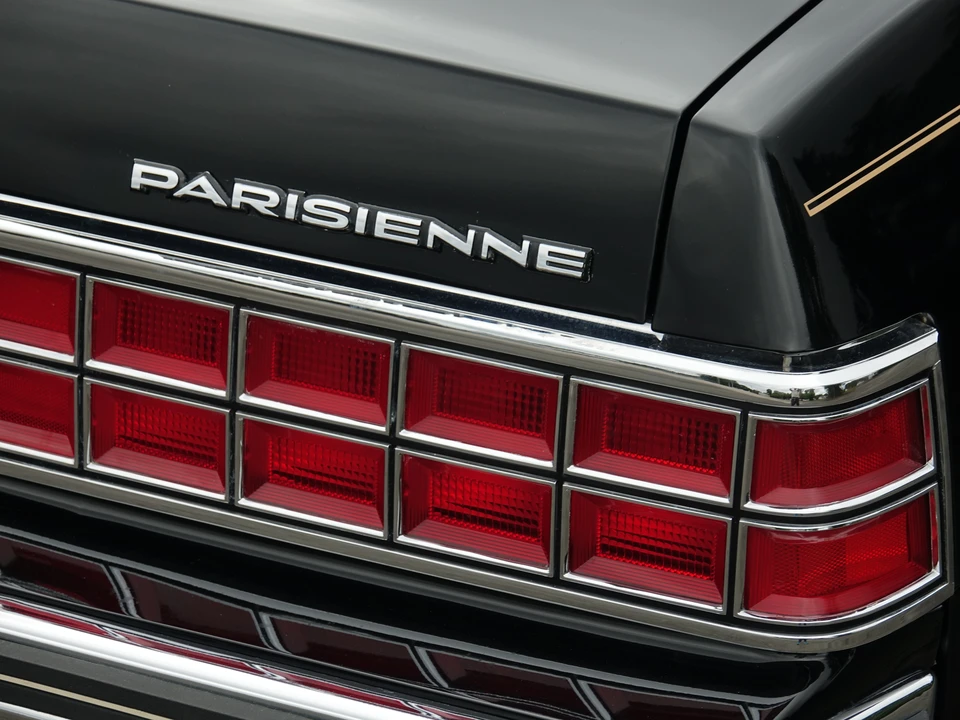 1985 Pontiac Parisienne - Image 25 of 31