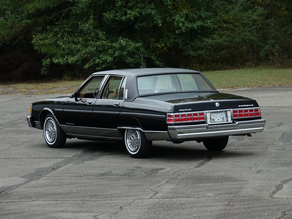 1985 Pontiac Parisienne - Image 11 of 31