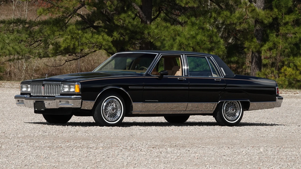 1985 Pontiac Parisienne - Image 5 of 31