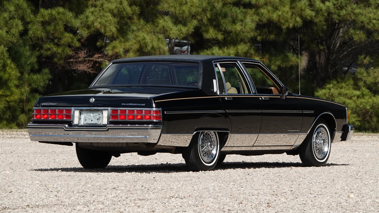 1985 Pontiac Parisienne - Image 16 of 31