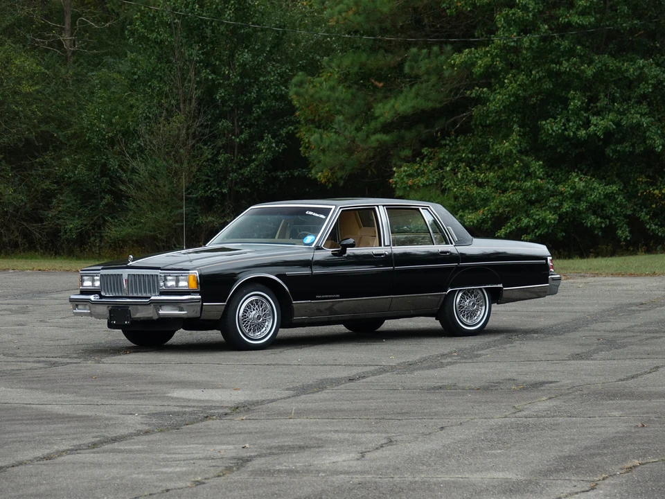 1985 Pontiac Parisienne - Image 3 of 31