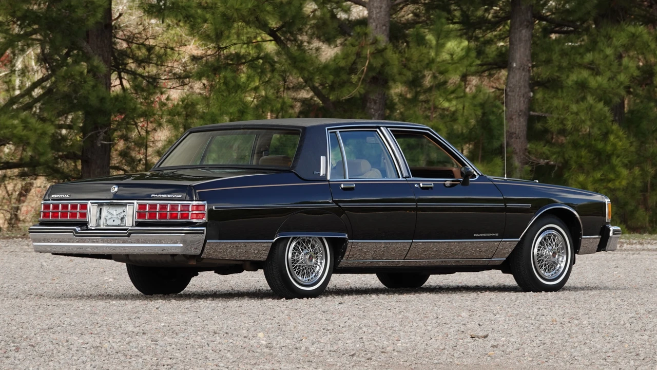 1985 Pontiac Parisienne - Image 15 of 31