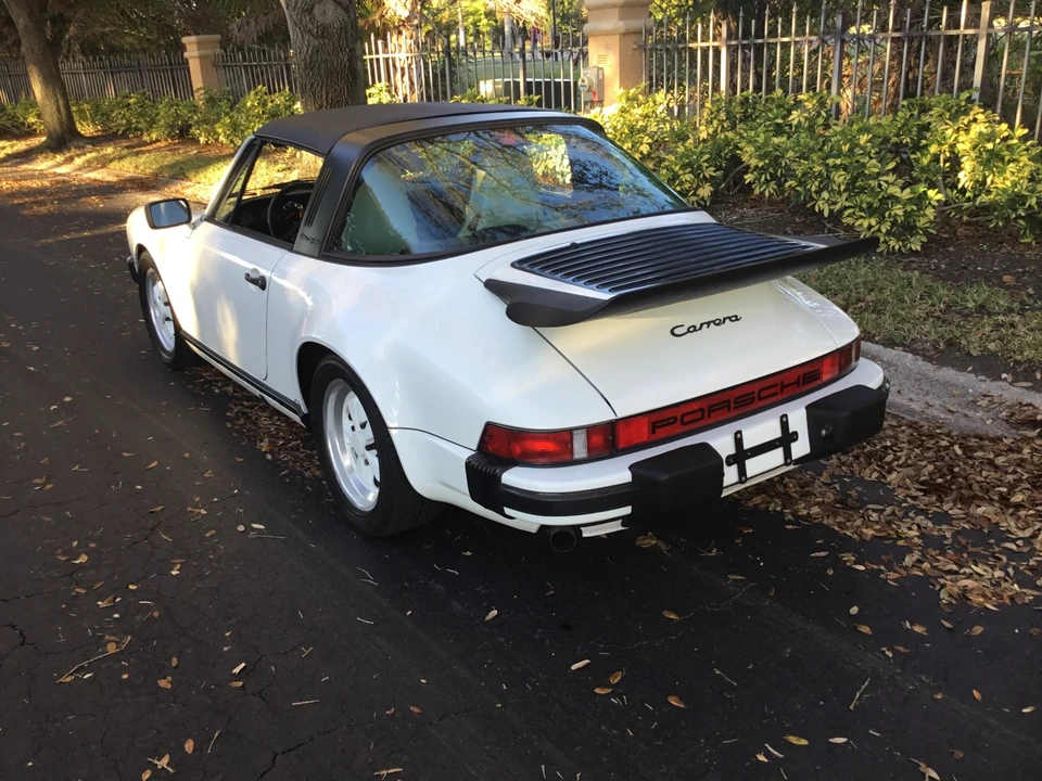 1986 Porsche 911 Carrera 3.2 - Image 12 of 31