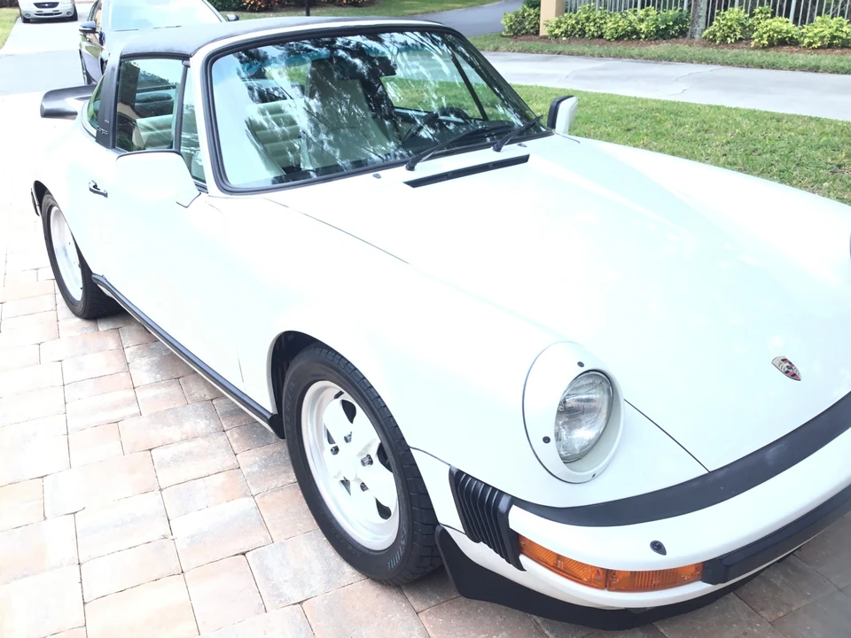 1986 Porsche 911 Carrera 3.2 - Image 15 of 31