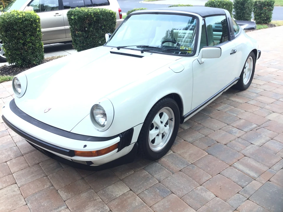 1986 Porsche 911 Carrera 3.2 - Image 14 of 31