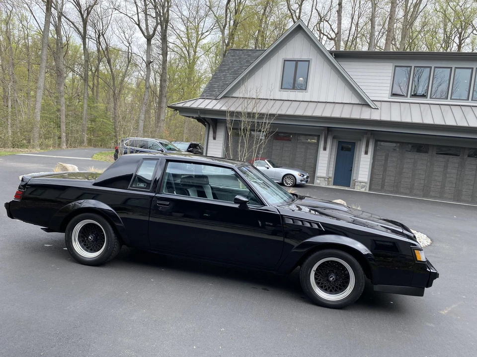 1987 Buick Grand National GNX - Image 25 of 31