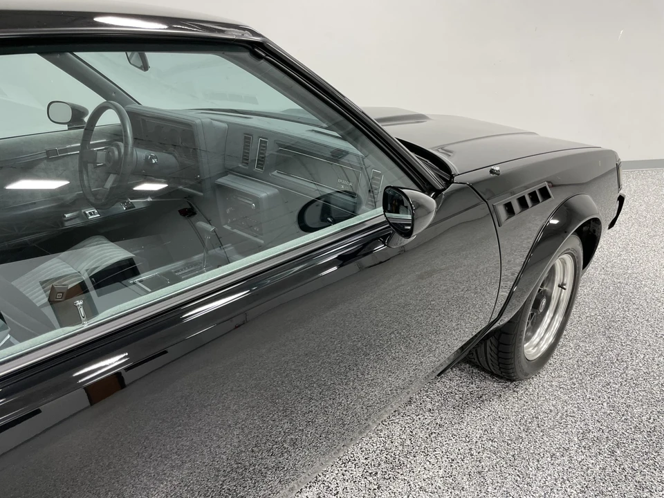 1987 Buick Grand National GNX - Image 27 of 31