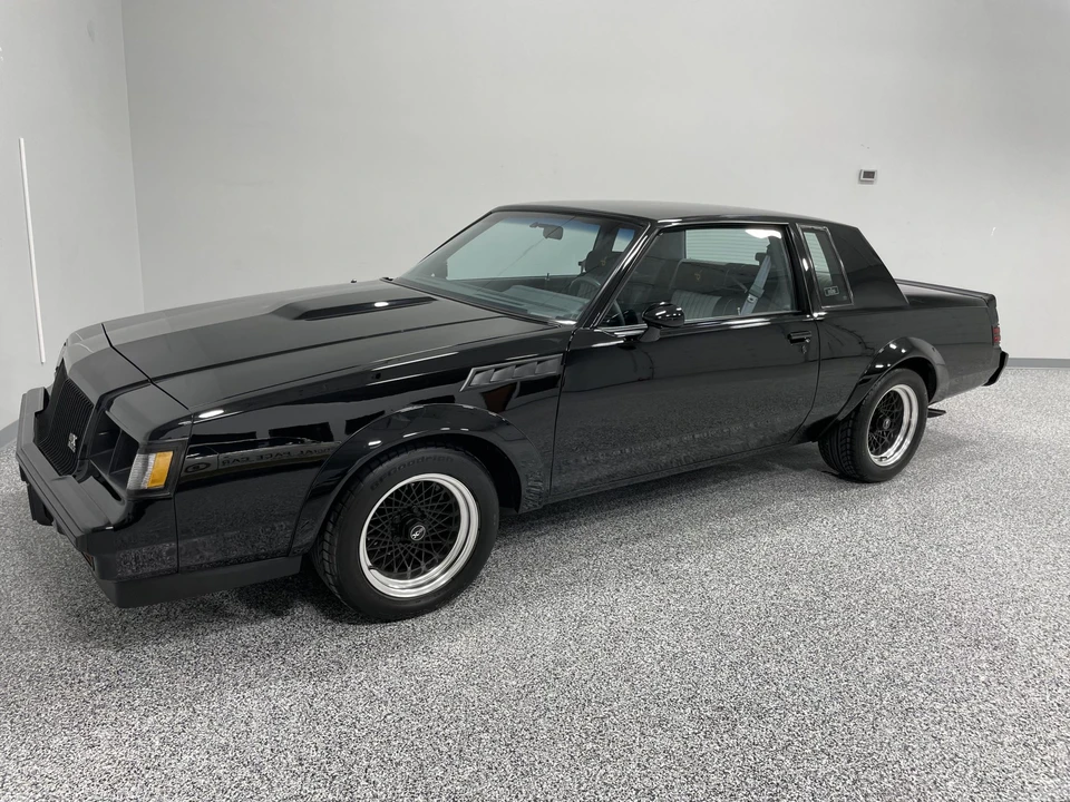 1987 Buick Grand National GNX - Image 4 of 31
