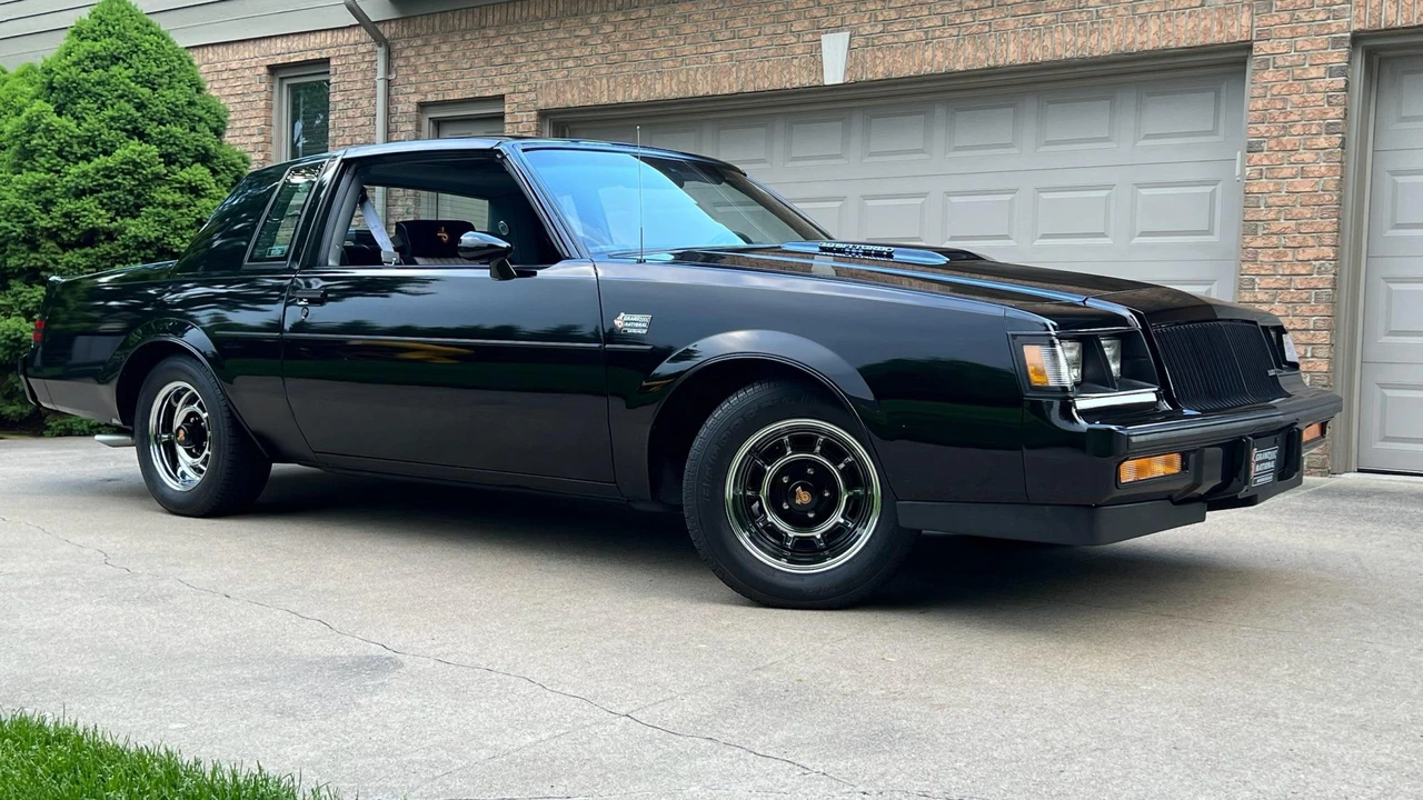 1987 Buick Grand National - Image 25 of 31
