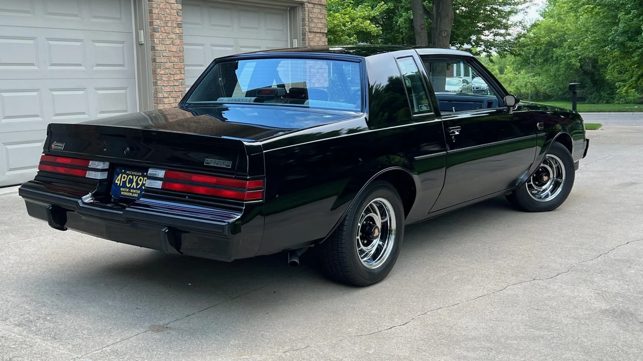 1987 Buick Grand National - Image 31 of 31