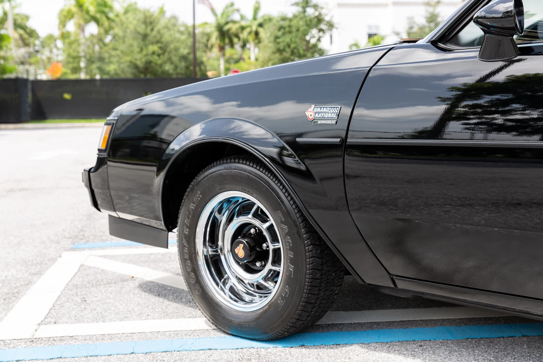 1987 Buick Grand National - Image 27 of 31