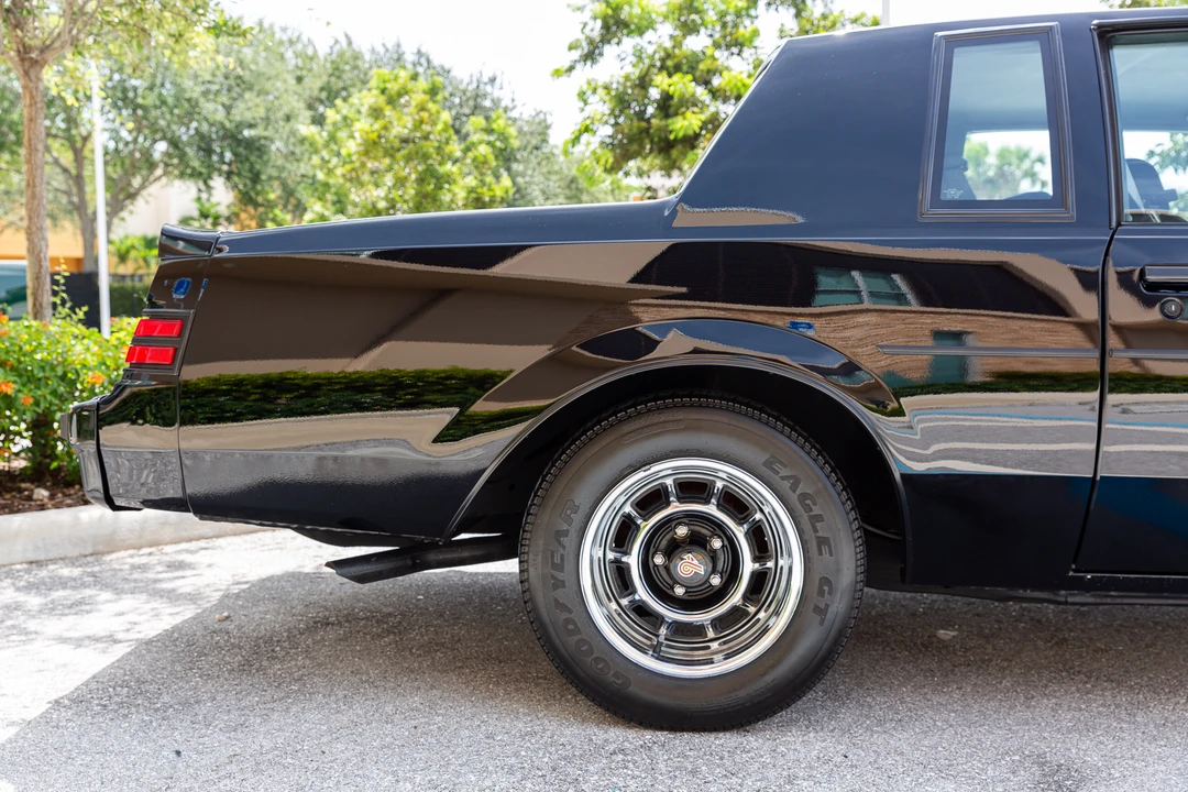 1987 Buick Grand National - Image 26 of 31