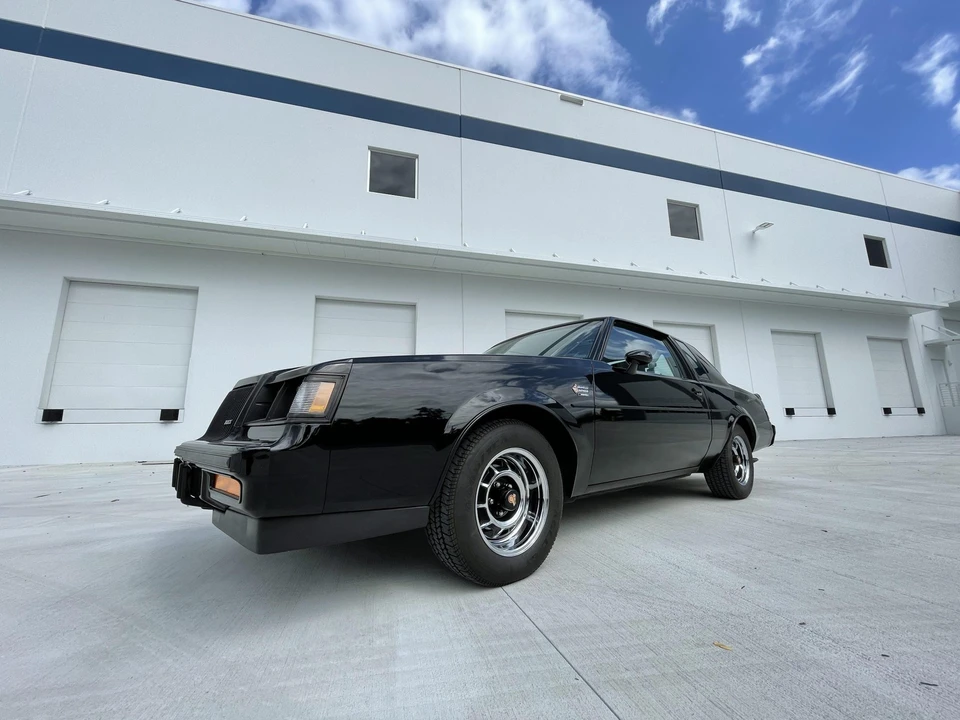 1987 Buick Grand National - Image 2 of 31