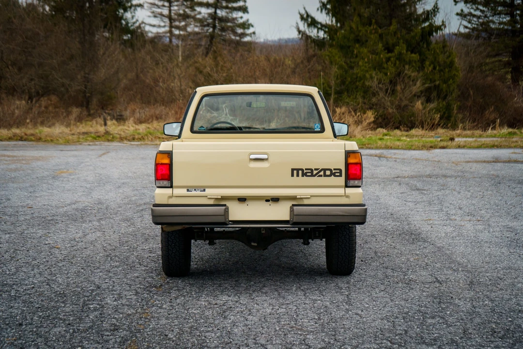 1987 Mazda B Series 4th Gen - Image 13 of 31