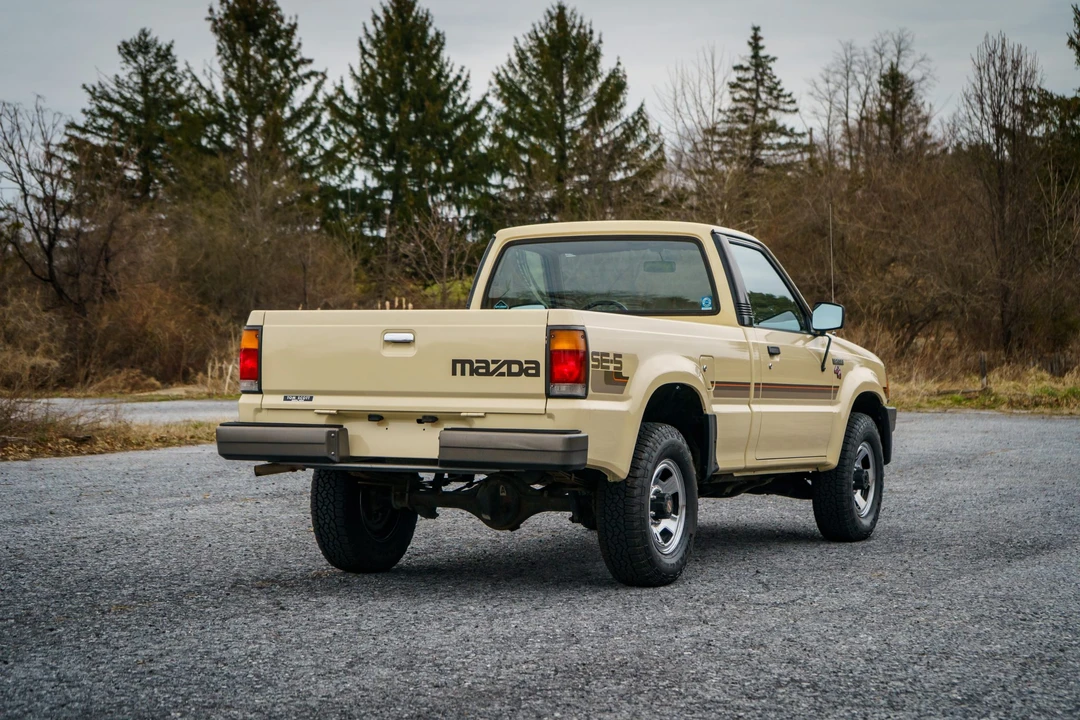 1987 Mazda B Series 4th Gen - Image 15 of 31