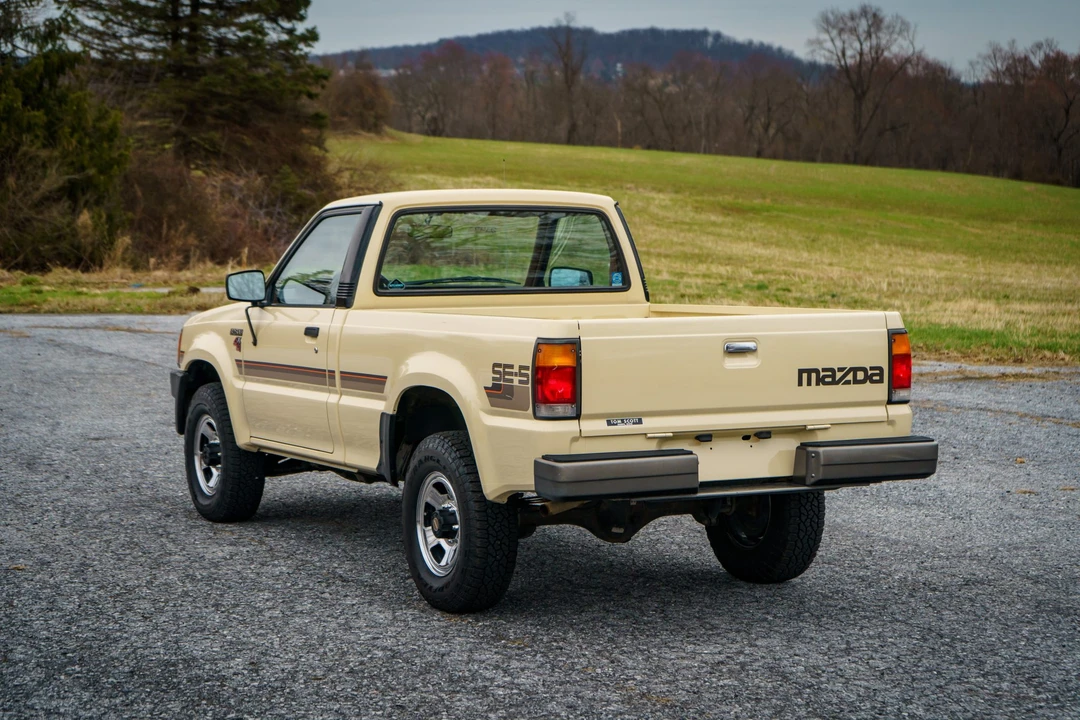 1987 Mazda B Series 4th Gen - Image 9 of 31