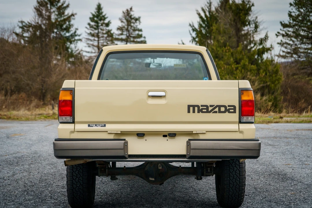 1987 Mazda B Series 4th Gen - Image 10 of 31