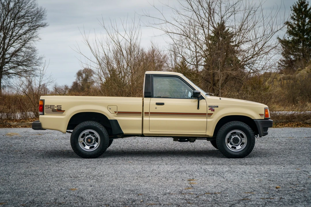 1987 Mazda B Series 4th Gen - Image 16 of 31
