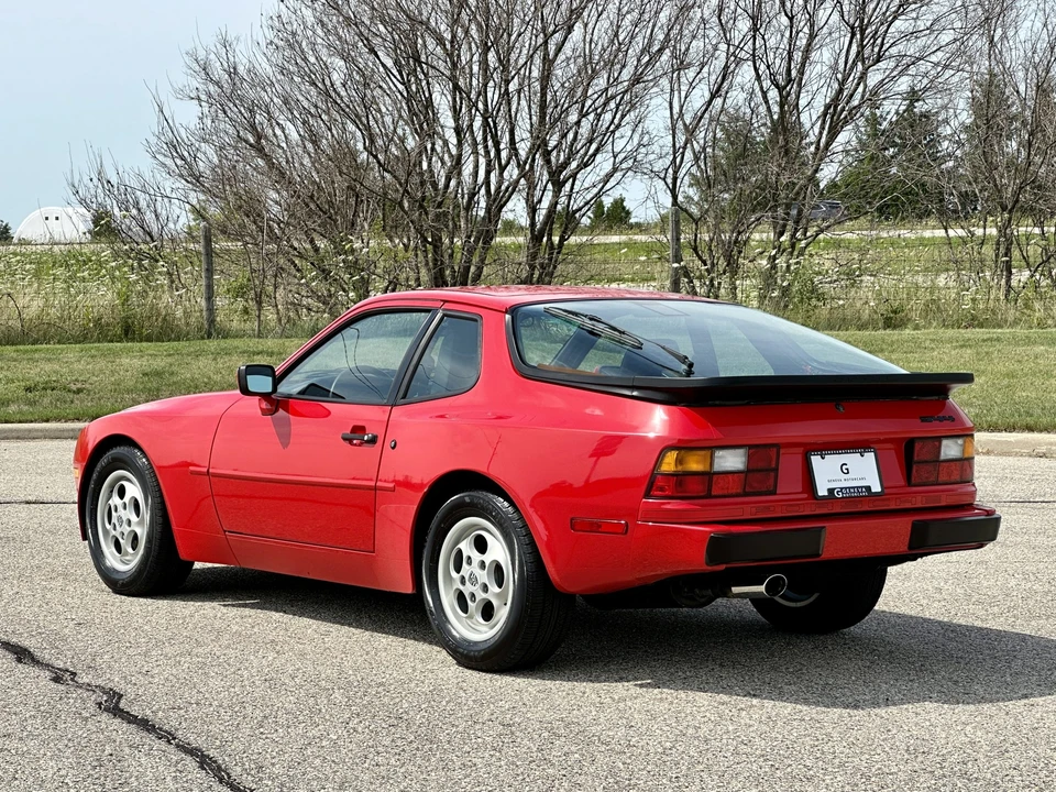 1987 Porsche 944 - Image 24 of 31