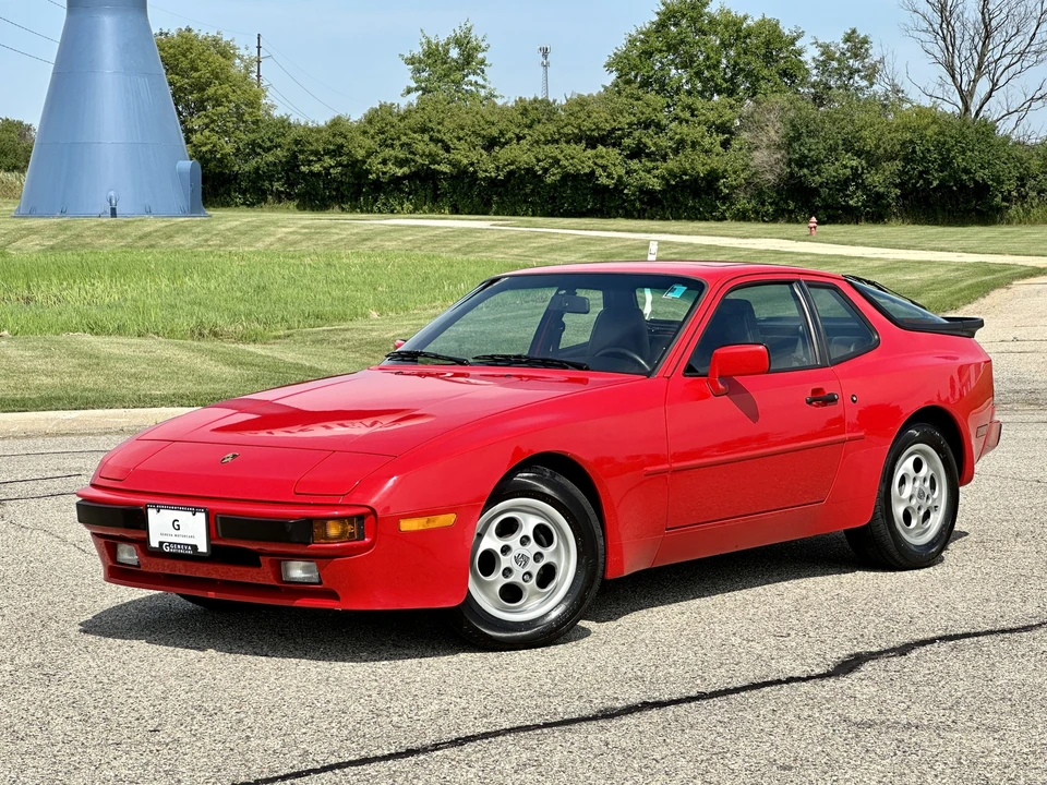 1987 Porsche 944 - Image 28 of 31