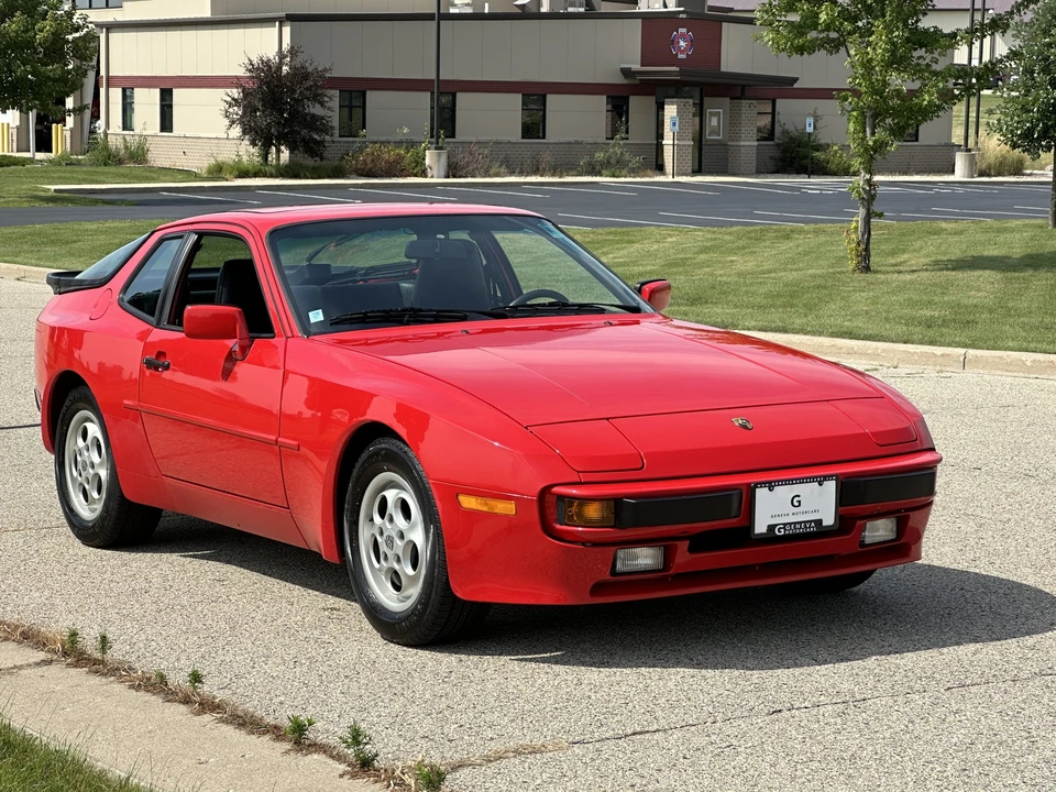 1987 Porsche 944 - Image 12 of 31