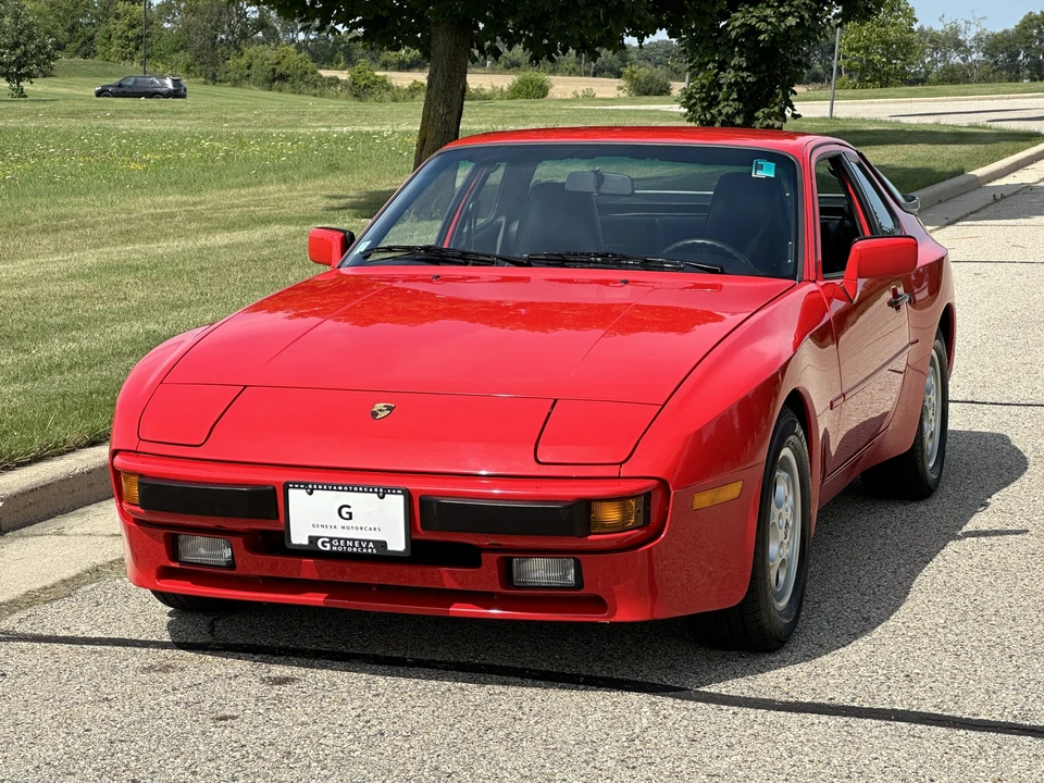 1987 Porsche 944 - Image 8 of 31