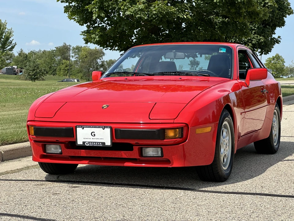 1987 Porsche 944 - Image 9 of 31