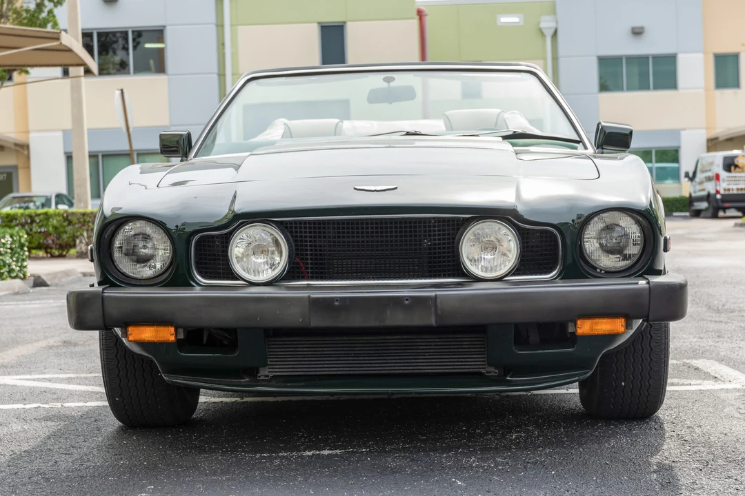 1988 Aston Martin DBS V8 & V8 & V8 Vantage - Image 18 of 31