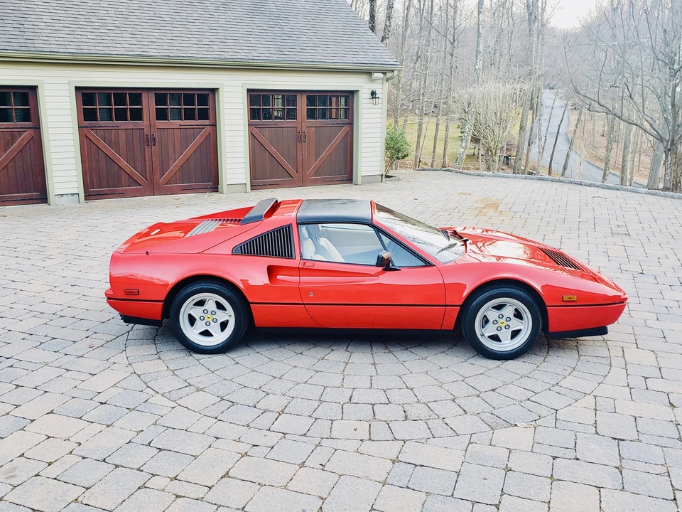 1988 Ferrari 328 GTS - Image 24 of 31