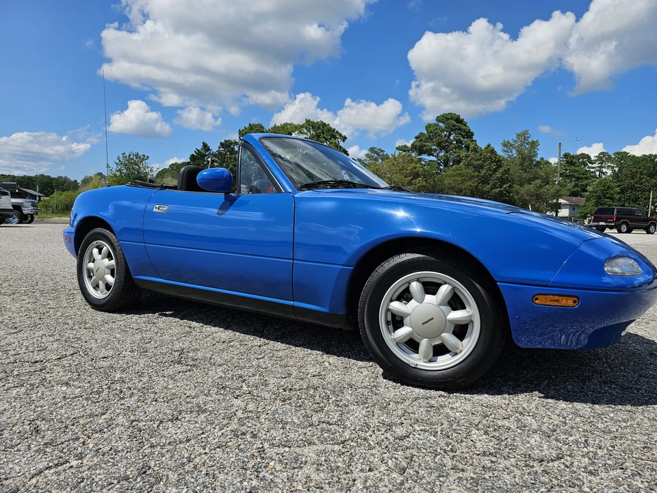 1990 Mazda NA MX-5 Miata - Image 9 of 31