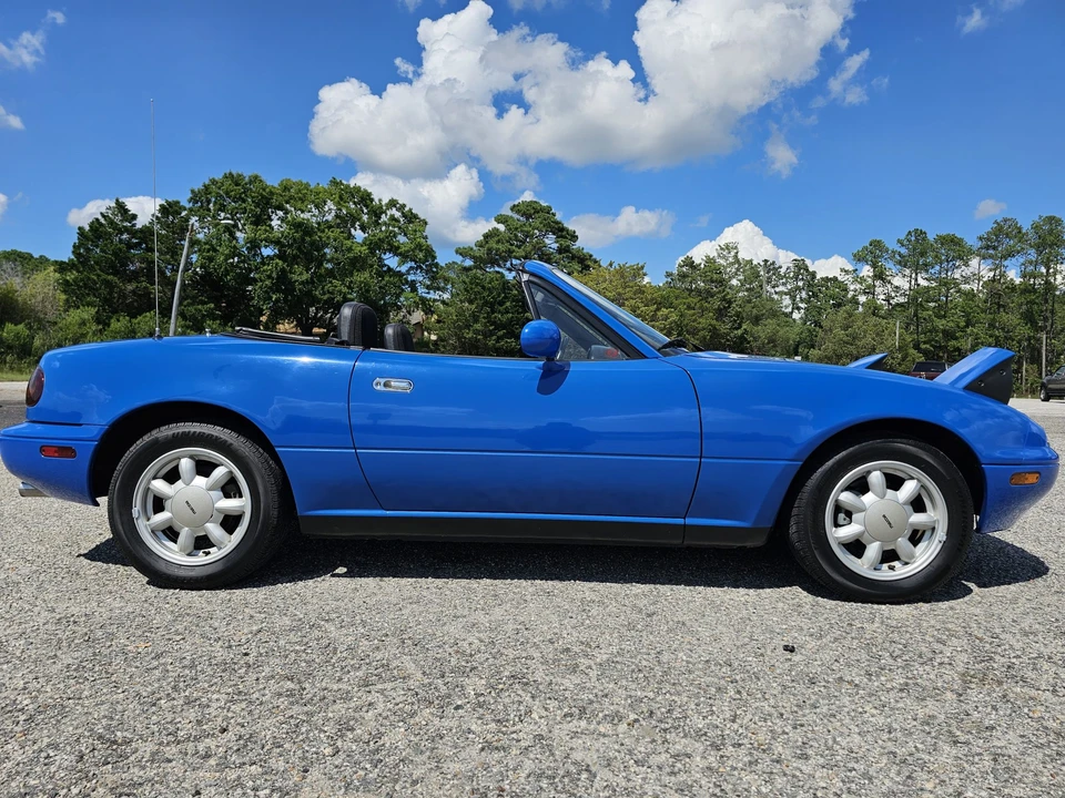 1990 Mazda NA MX-5 Miata - Image 12 of 31