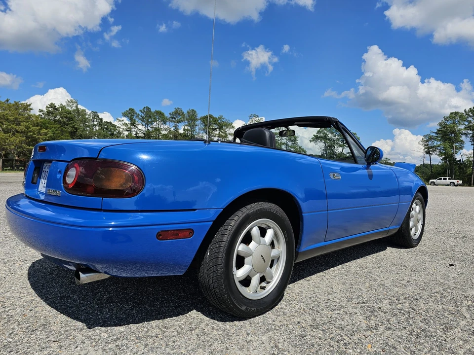1990 Mazda NA MX-5 Miata - Image 13 of 31