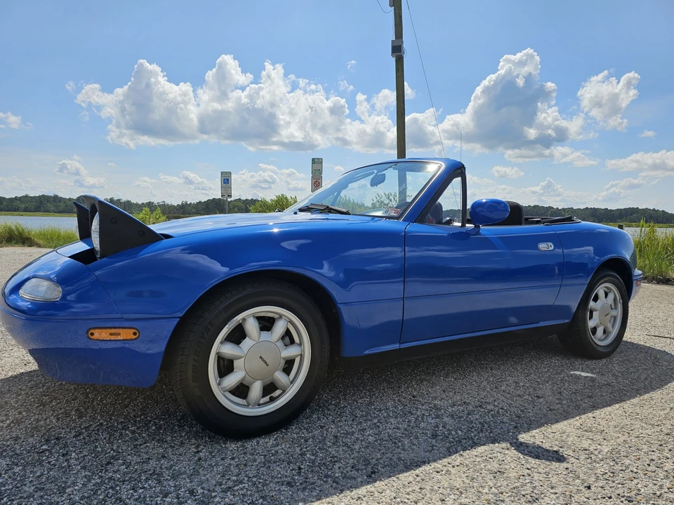 1990 Mazda NA MX-5 Miata - Image 23 of 31