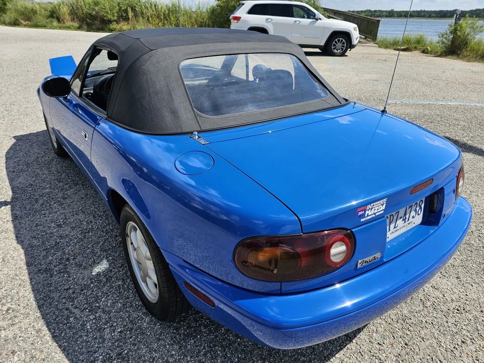 1990 Mazda NA MX-5 Miata - Image 27 of 31