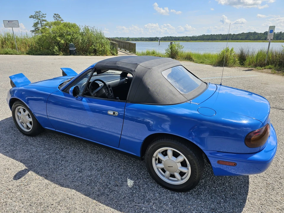1990 Mazda NA MX-5 Miata - Image 28 of 31